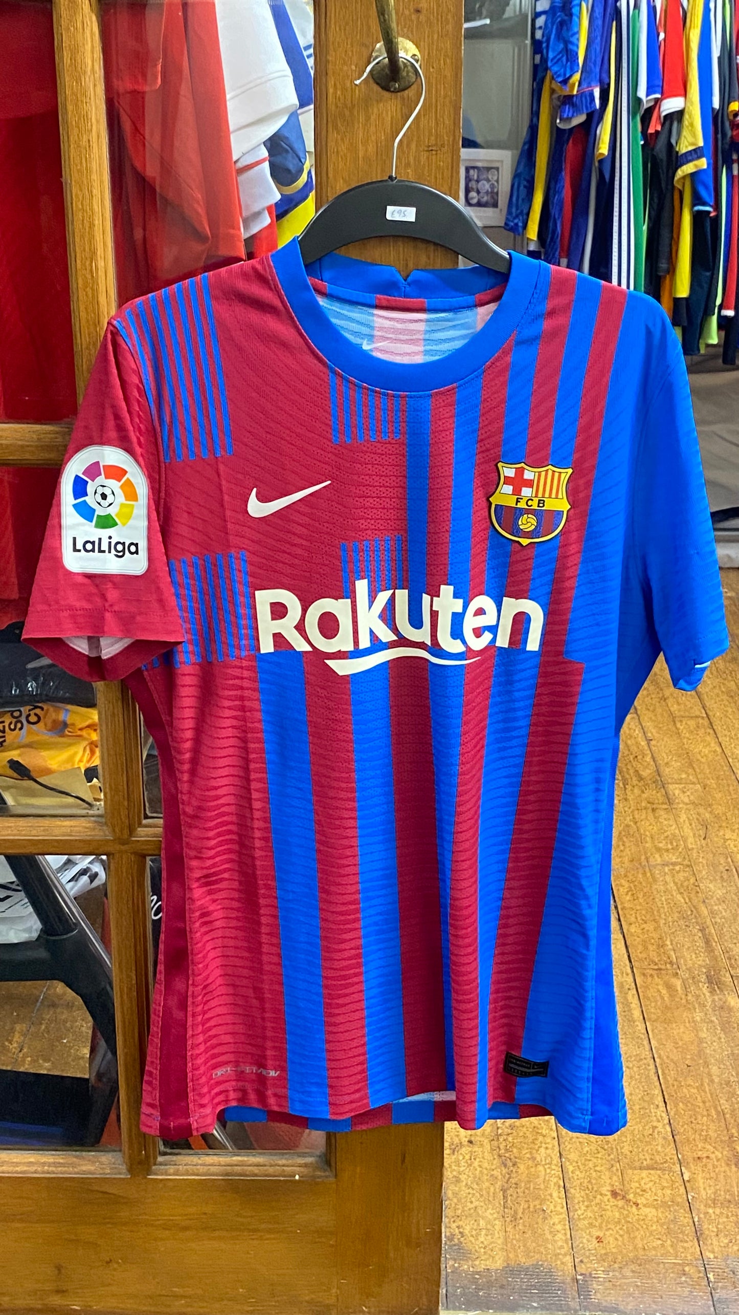 Barcelona Home 21/22 Match Issue Nike L